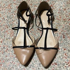 IVANKA TRUMP FLATS SIZE 6